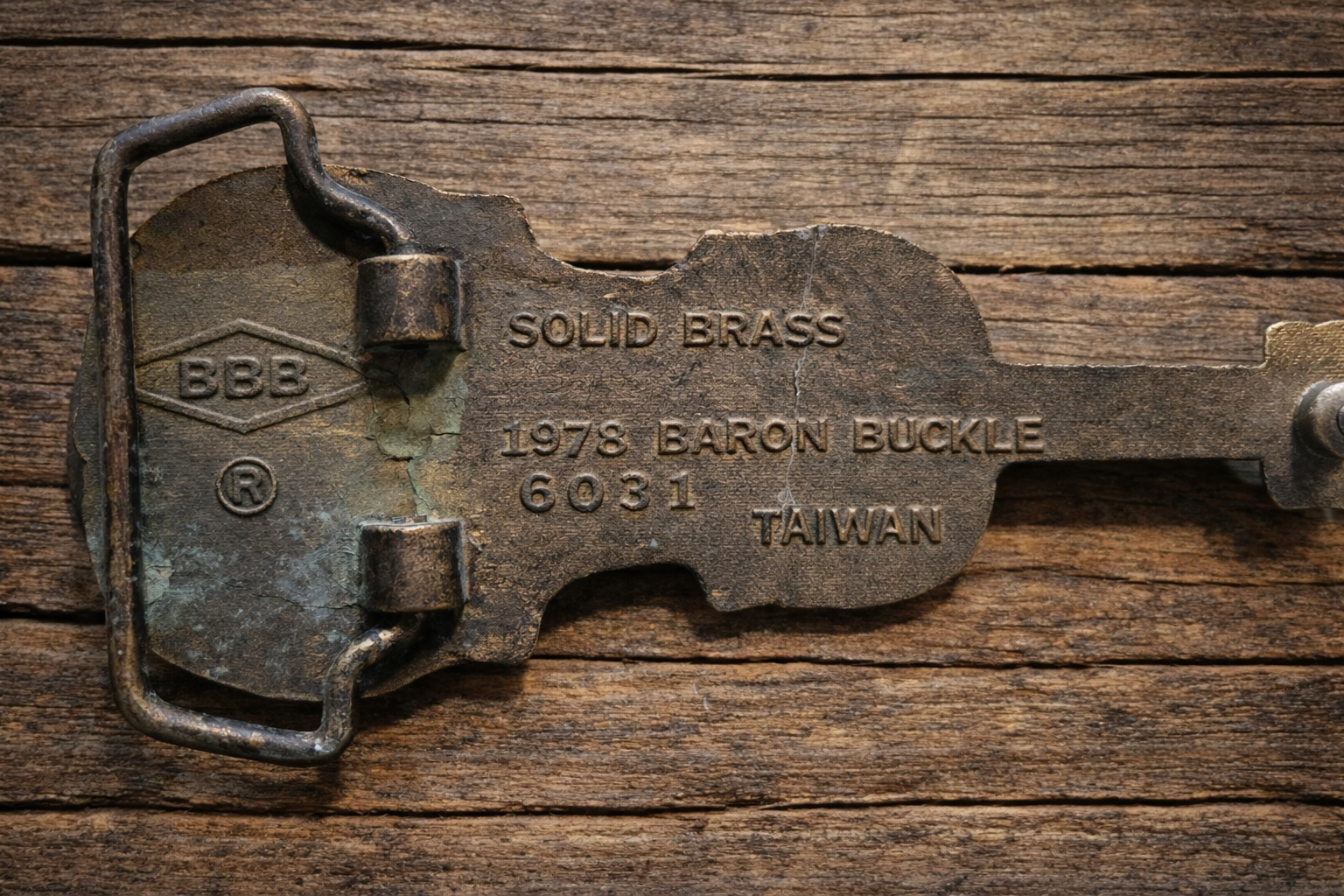 Vintage Solid Brass Violin Belt Buckle – 1978 Baron Buckle